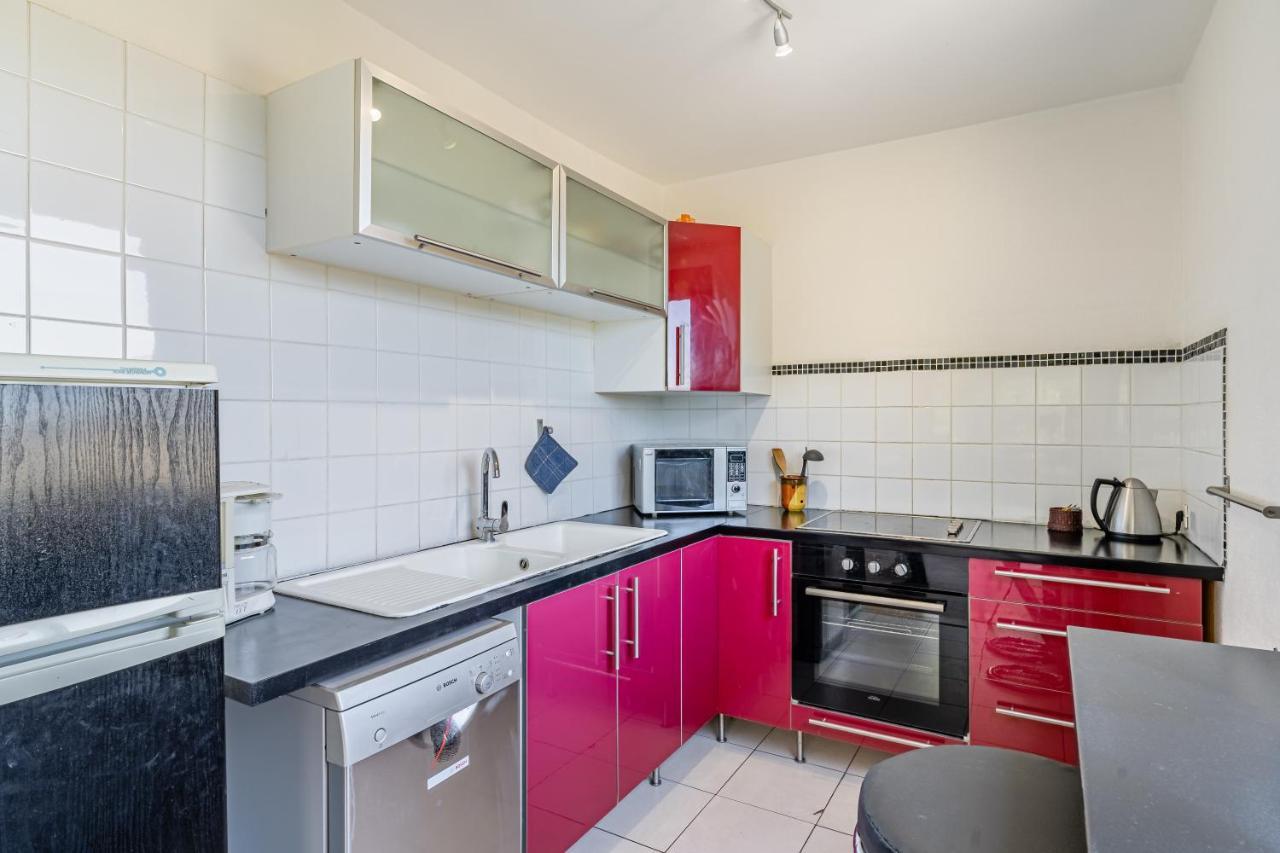 Park & Suites -Wifi-Netflix-Vue Marseille Luaran gambar
